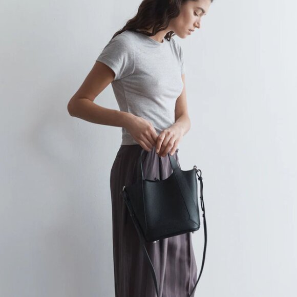 The Horse Alexie Tote Black - Picture 8 of 8